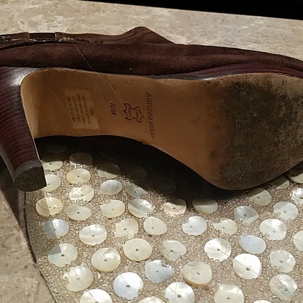 Boots - Picture 6 of 7